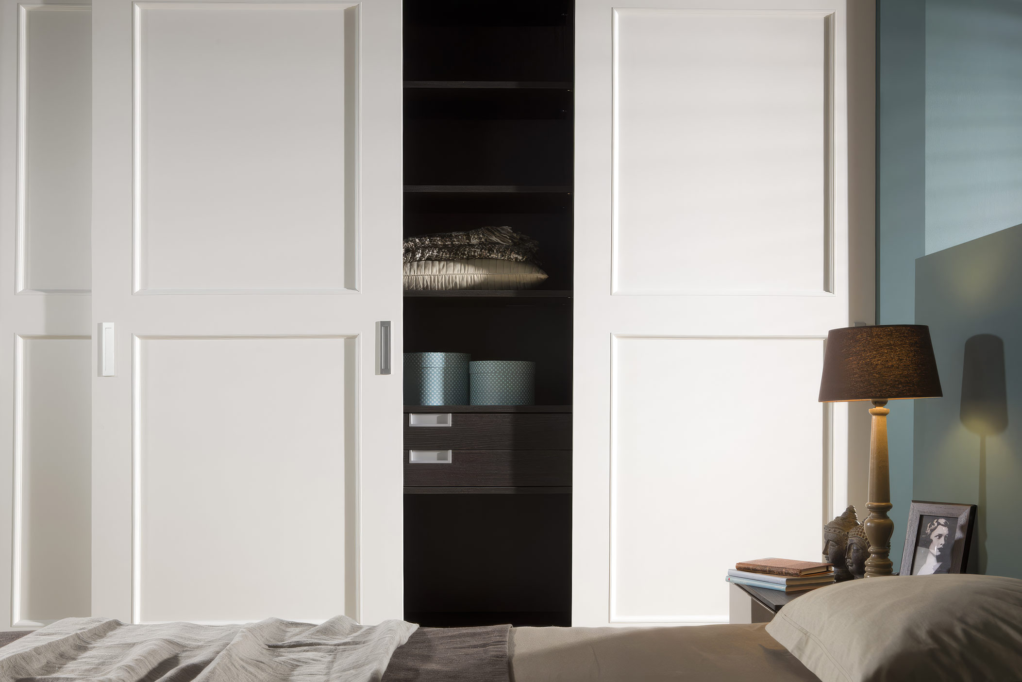 Bespoke slidig door wardrobe with storage