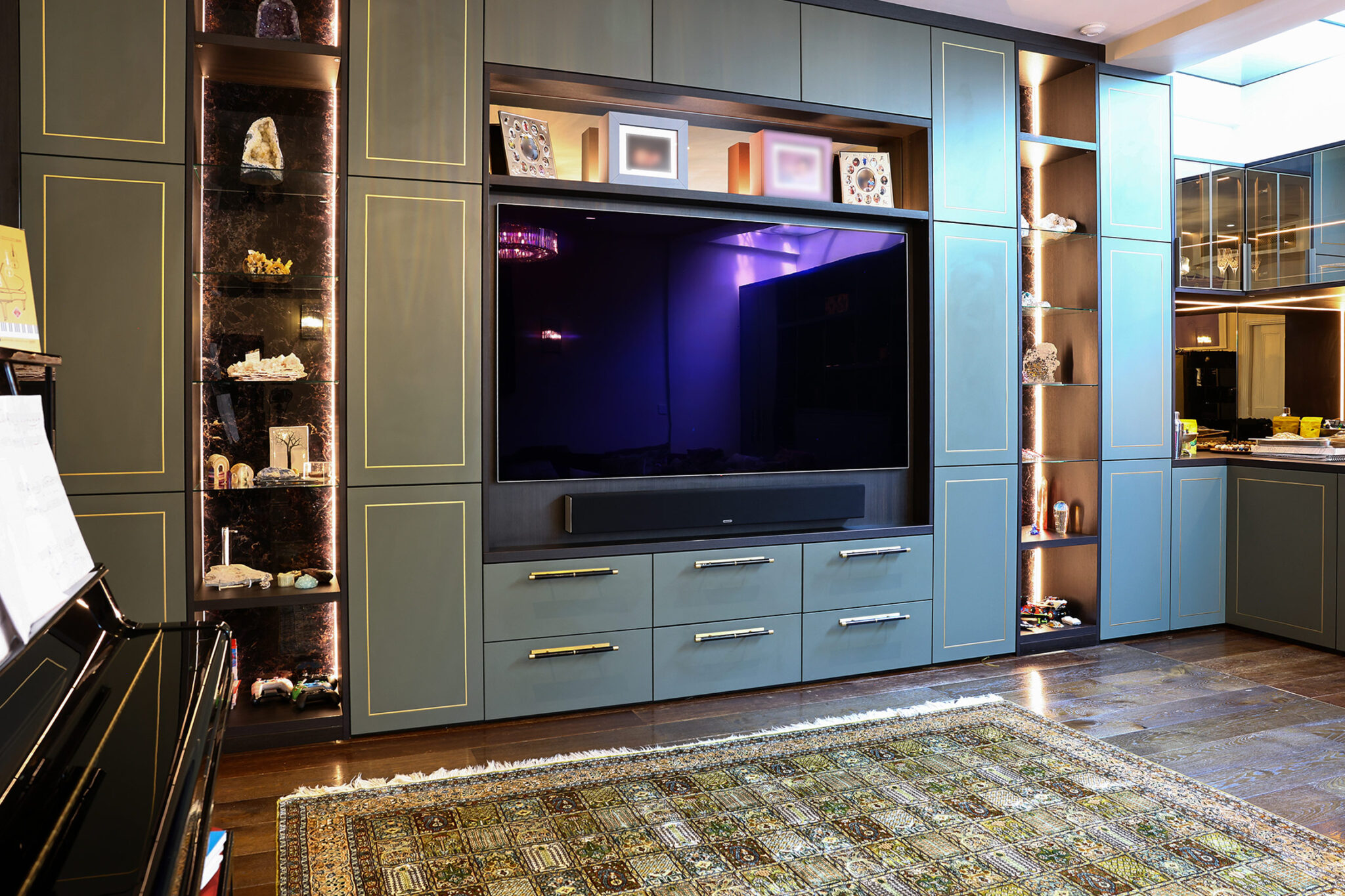 Bespoke Family Room with Bar.
