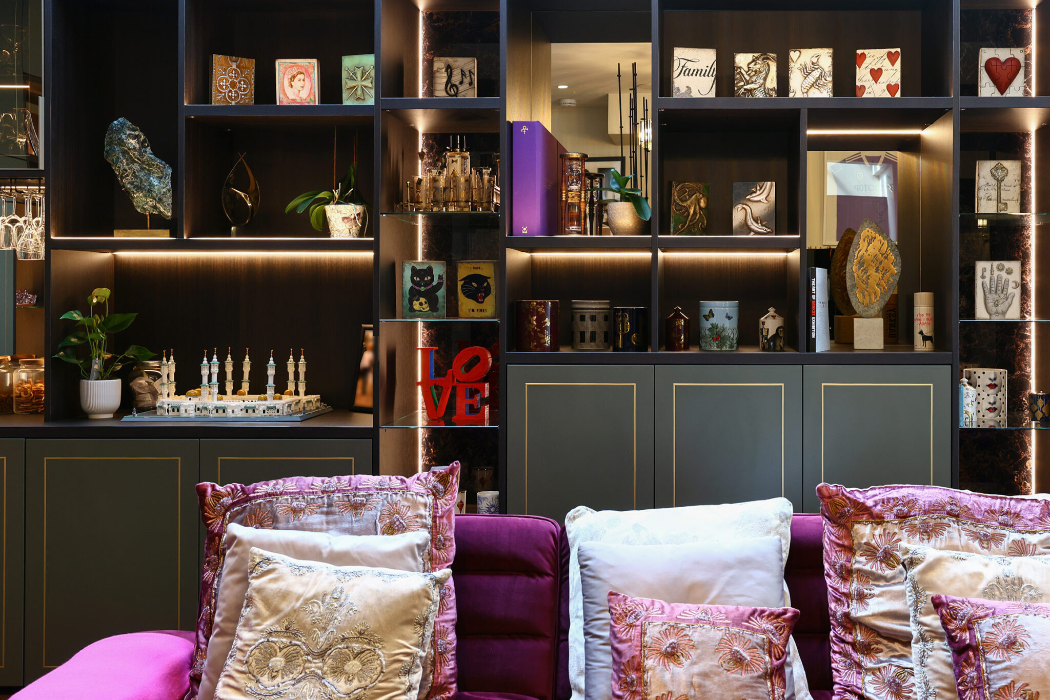 Bespoke Family Room with Bar.