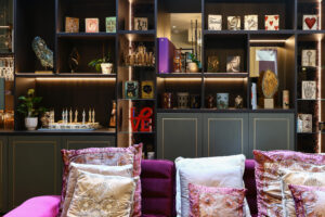 Bespoke Family Room with Bar.
